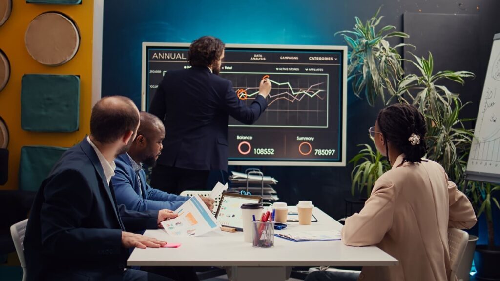 How to Invest in Stocks for Beginners: Your First Steps to Financial Growth 64 business-team