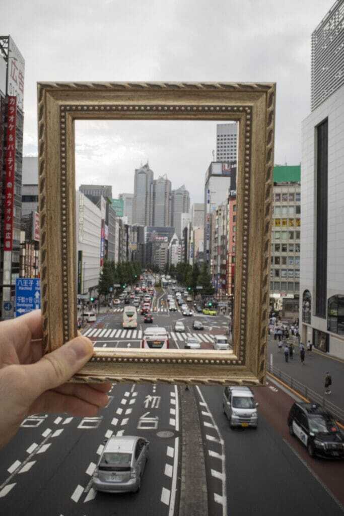 framing-landscape-while-traveling